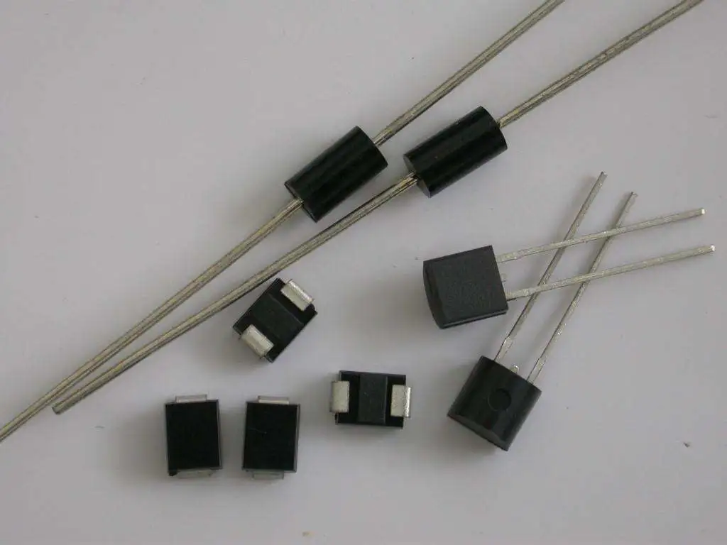 双向触发二极管(DIAC)